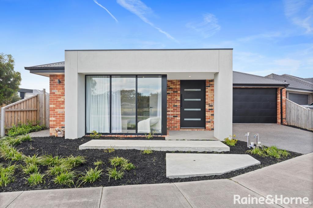 41 Haldon Ave, Mickleham, VIC 3064