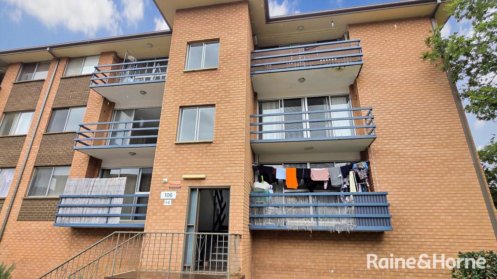 4/106 HENDERSON RD, CRESTWOOD, NSW 2620