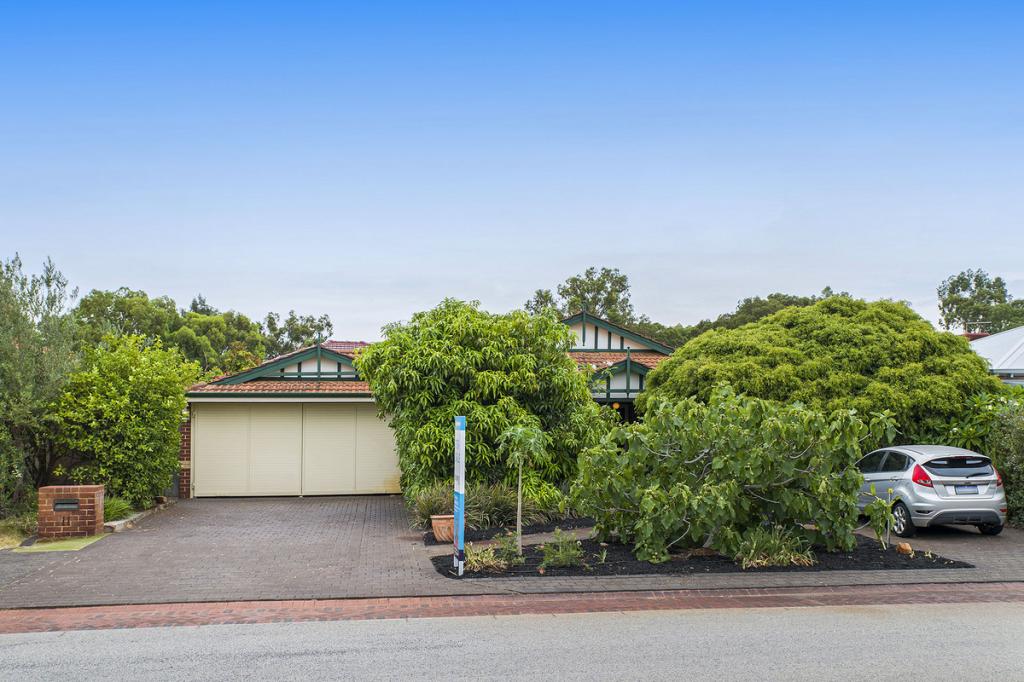 11 Brushfield Way, Gwelup, WA 6018