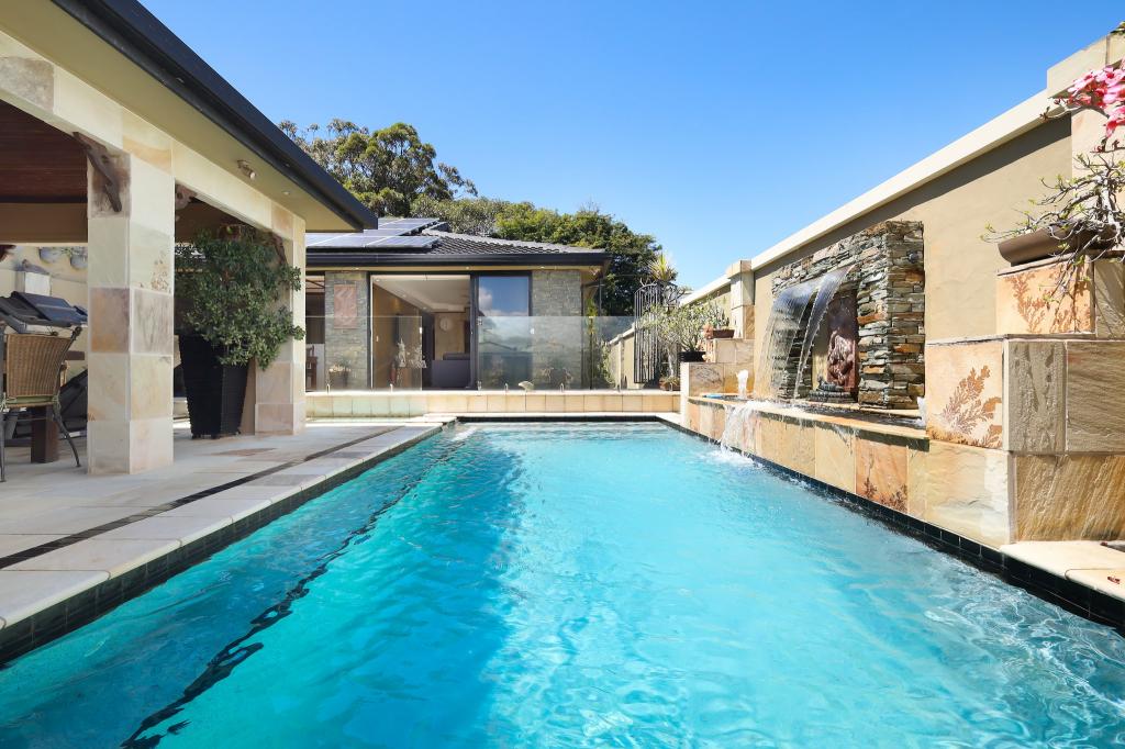 2/8 Macaw Ave, Miami, QLD 4220