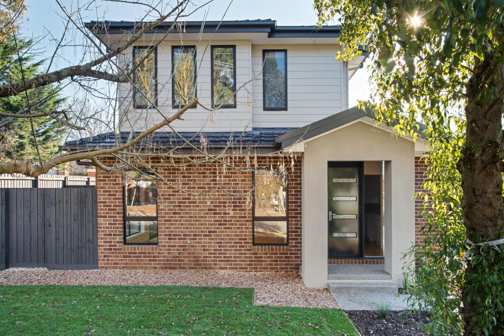 1/213 Eastfield Rd, Croydon, VIC 3136