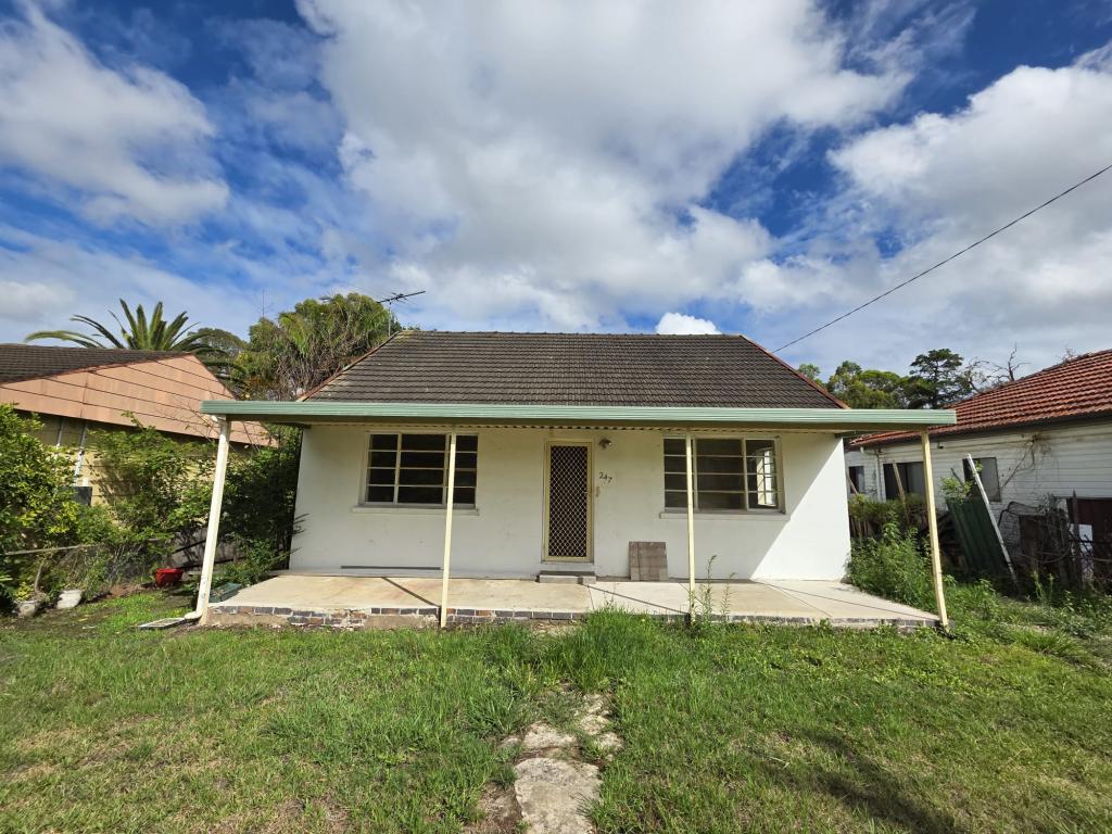 247 Memorial Ave, Liverpool, NSW 2170