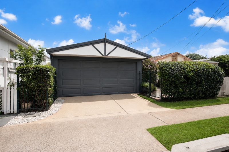 68a King St, Woody Point, QLD 4019