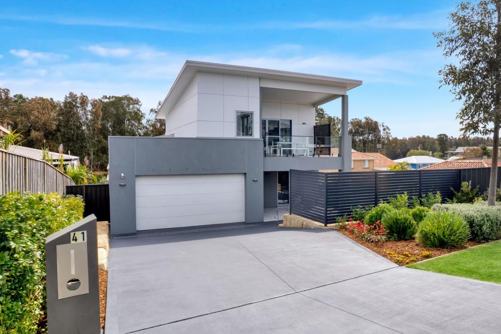 41 Lakeside Pde, The Entrance, NSW 2261