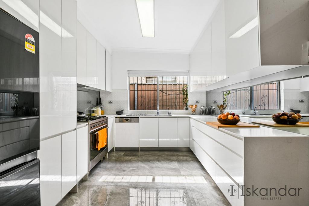 483 ILLAWARRA RD, MARRICKVILLE, NSW 2204