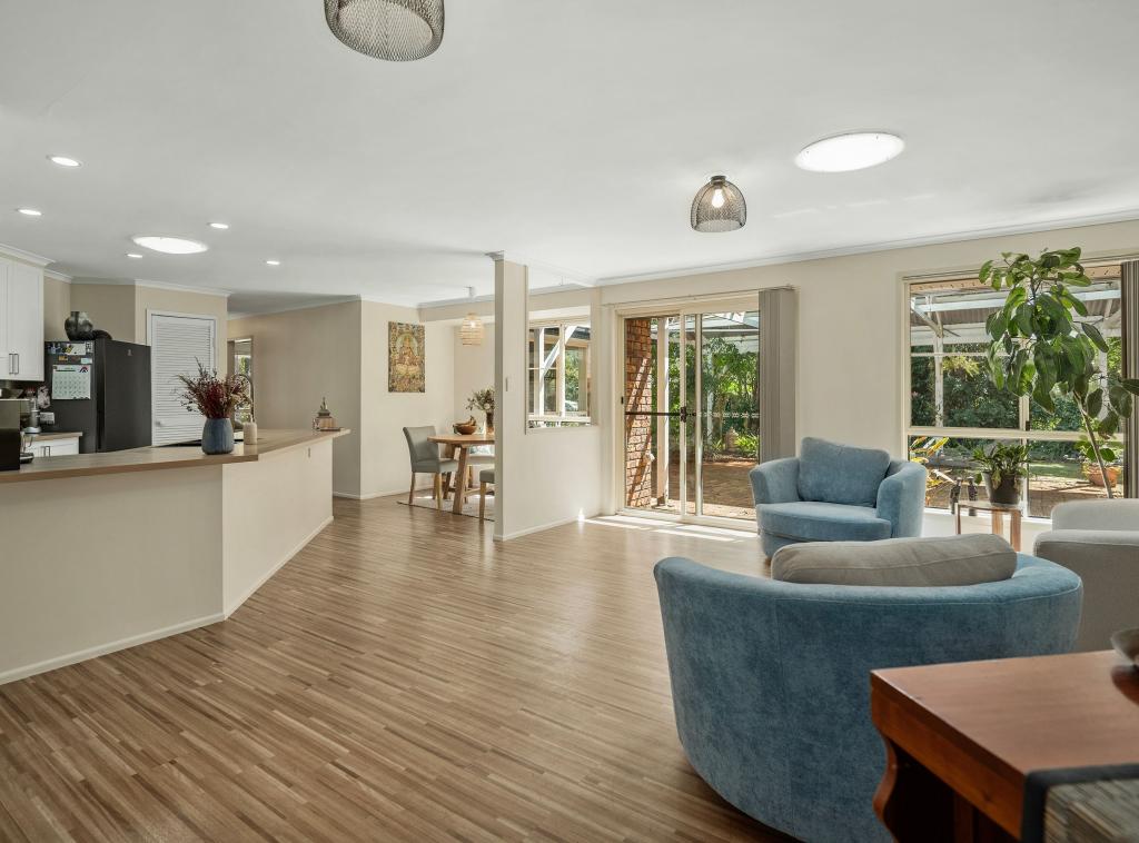 25 Blue Gum Dr, Highfields, QLD 4352
