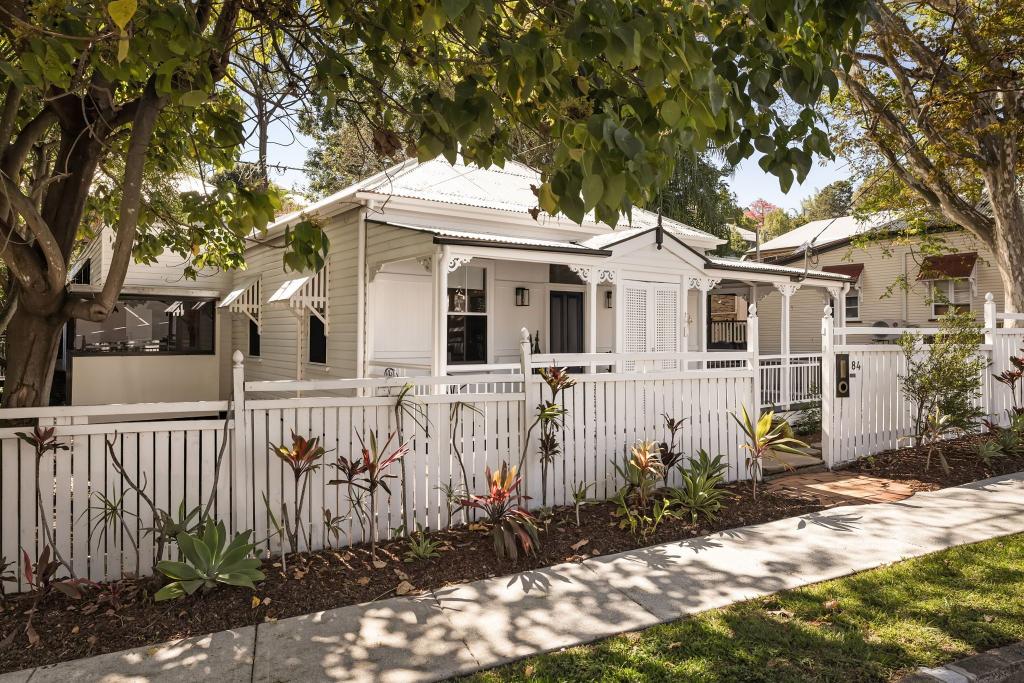 84 Cochrane St, Red Hill, QLD 4059