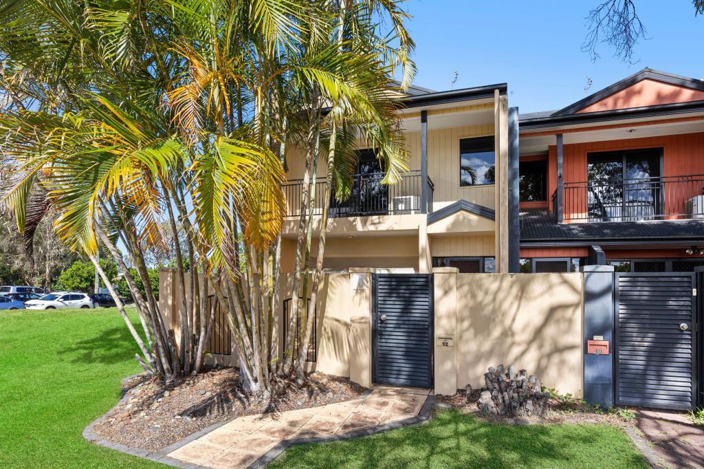 42 Karome St, Pacific Paradise, QLD 4564
