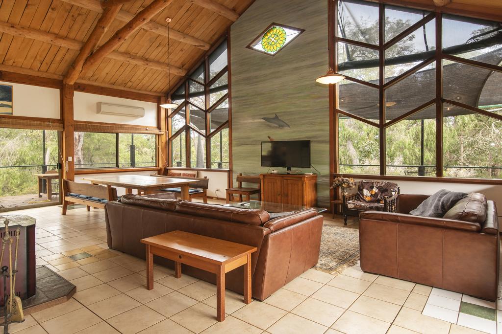 35 Kangaroo Pde, Yallingup, WA 6282