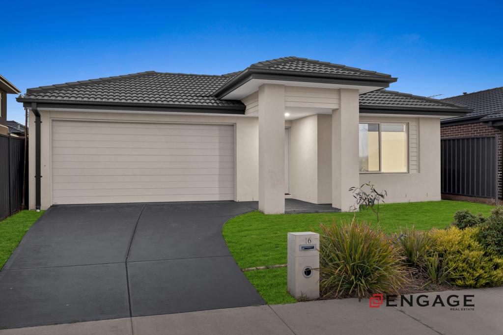 16 HENDERSON DR, TARNEIT, VIC 3029