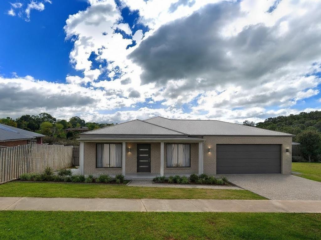 8 Vale Ct, Leongatha, VIC 3953