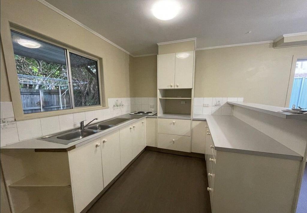 8/34 Labrador St, Labrador, QLD 4215