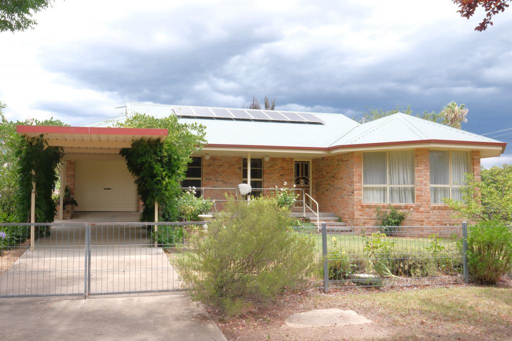 105 Henderson St, Inverell, NSW 2360