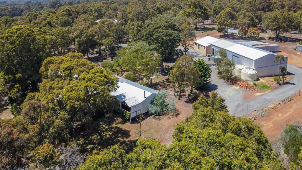 74 Cross Rd, Bedfordale, WA 6112