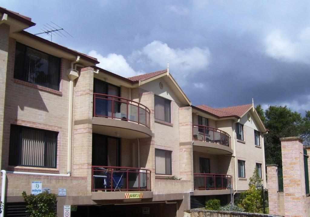 13/1 CHERITON AVE, CASTLE HILL, NSW 2154