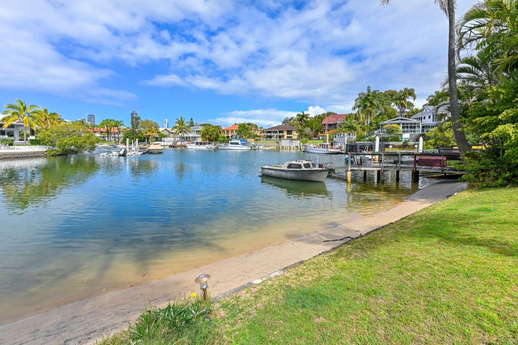 7 BRIGHTON PDE, SOUTHPORT, QLD 4215