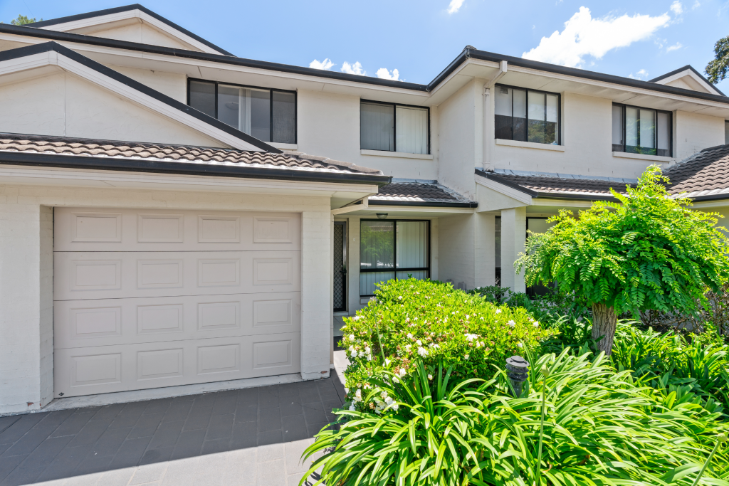 3/164 Albany St, Point Frederick, NSW 2250