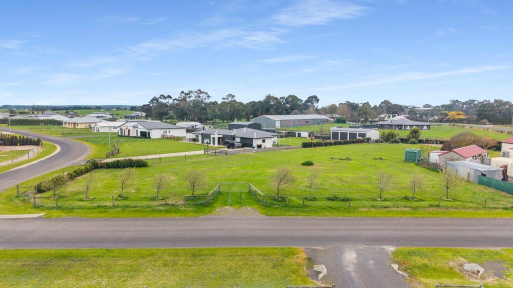 4 Elsie May Dr, Compton, SA 5291