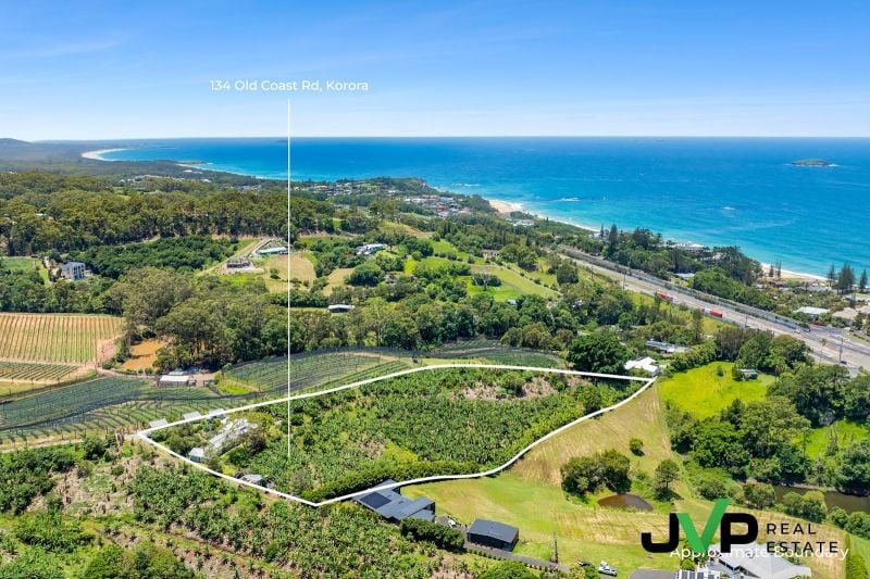 134 Old Coast Rd, Korora, NSW 2450