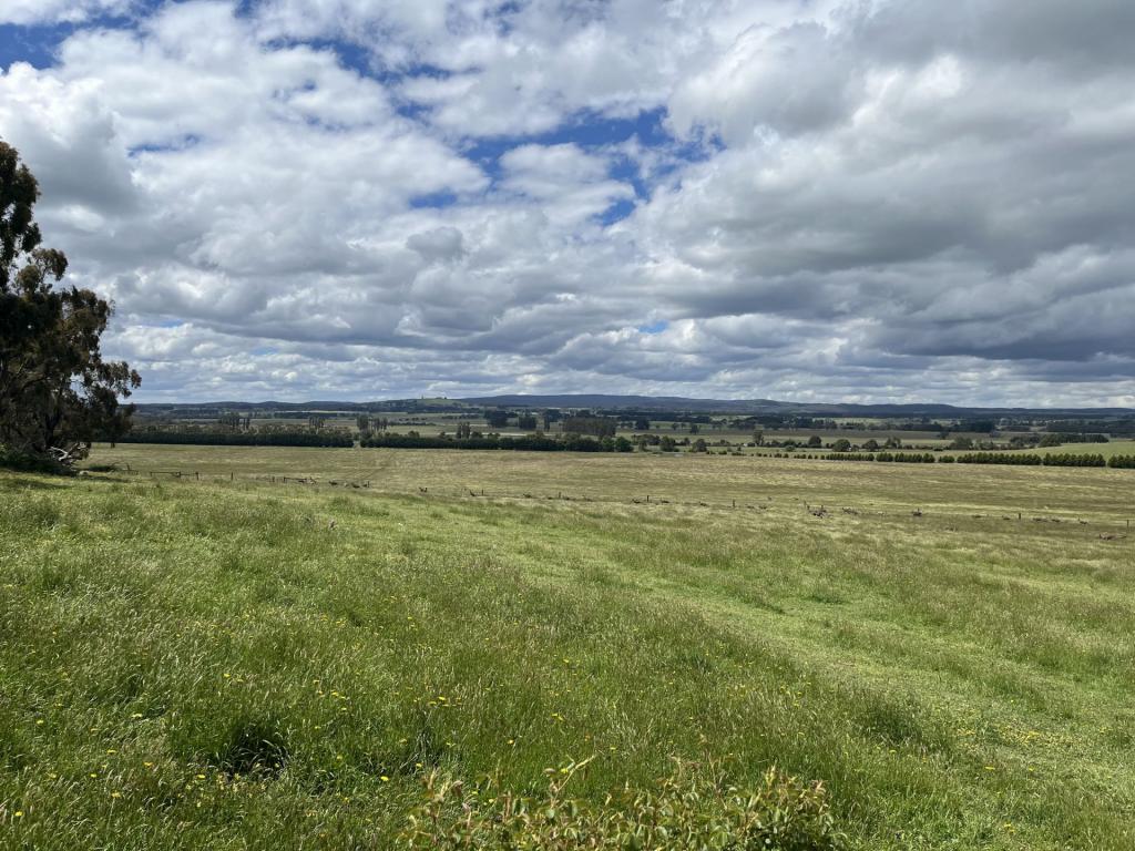 1094 Old Melbourne Rd, Ballan, VIC 3342