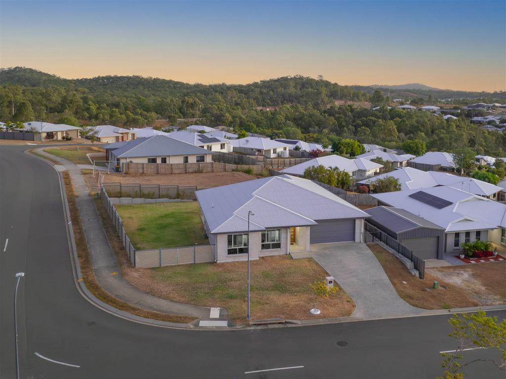 58 Daintree Bvd, New Auckland, QLD 4680