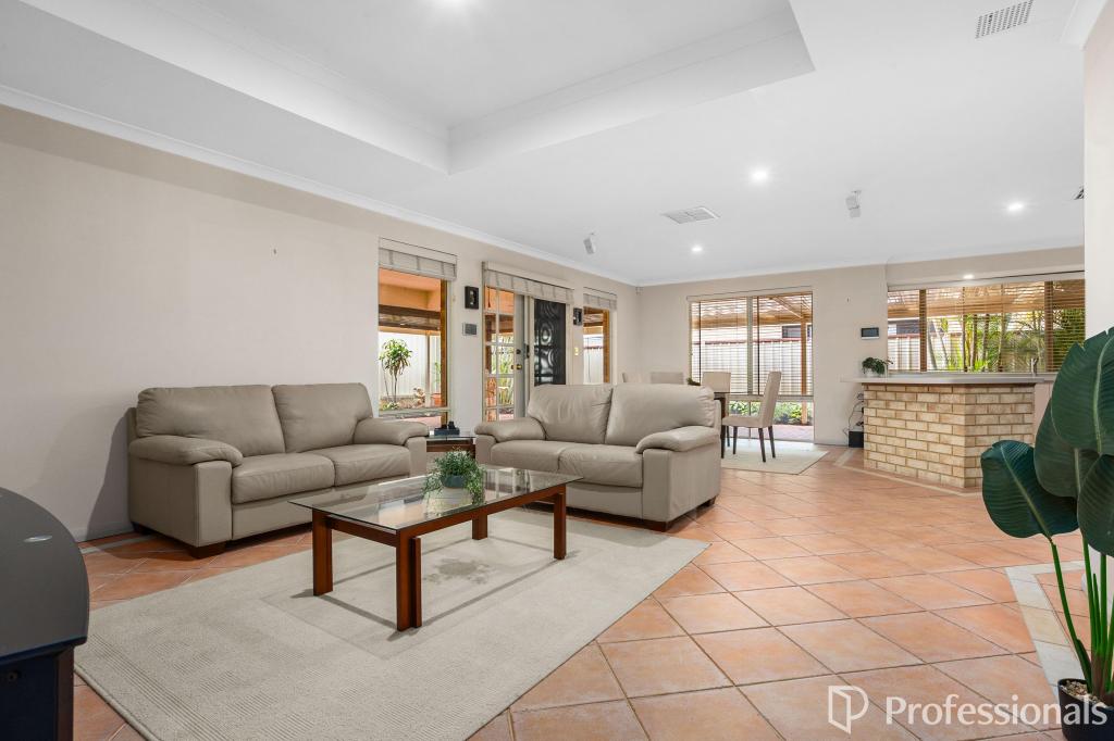 16 Russelia St, Canning Vale, WA 6155