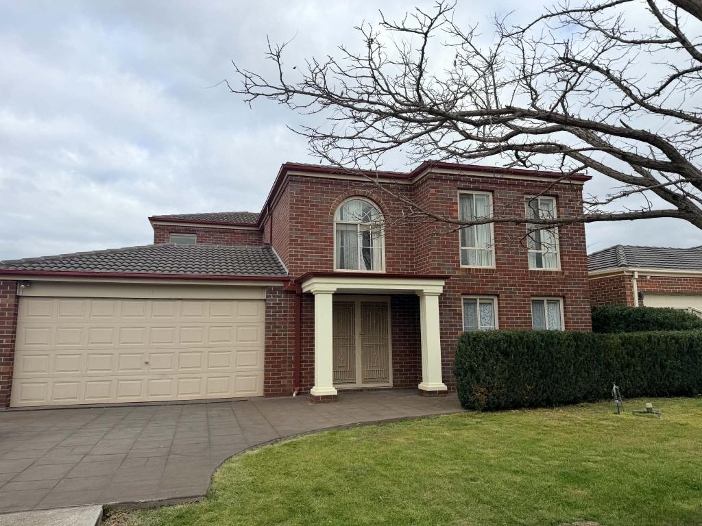 18 Cardinia Cres, Taylors Hill, VIC 3037