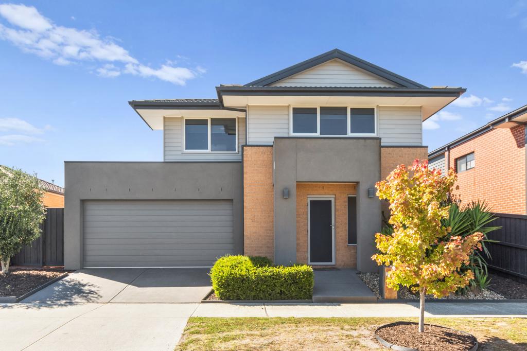 32b Green Gully Rd, Clyde, VIC 3978