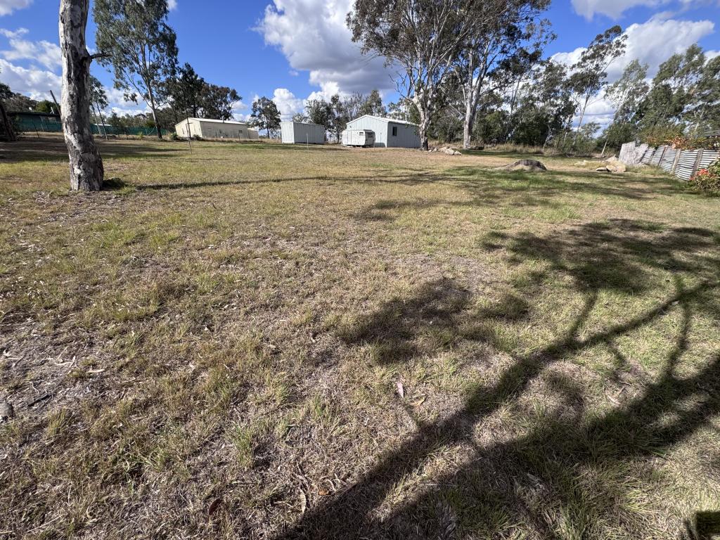 25 Pool St, Maidenwell, QLD 4615