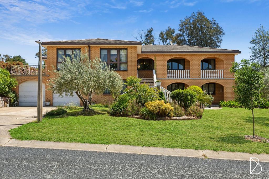 13 Mckeahnie St, Weetangera, ACT 2614