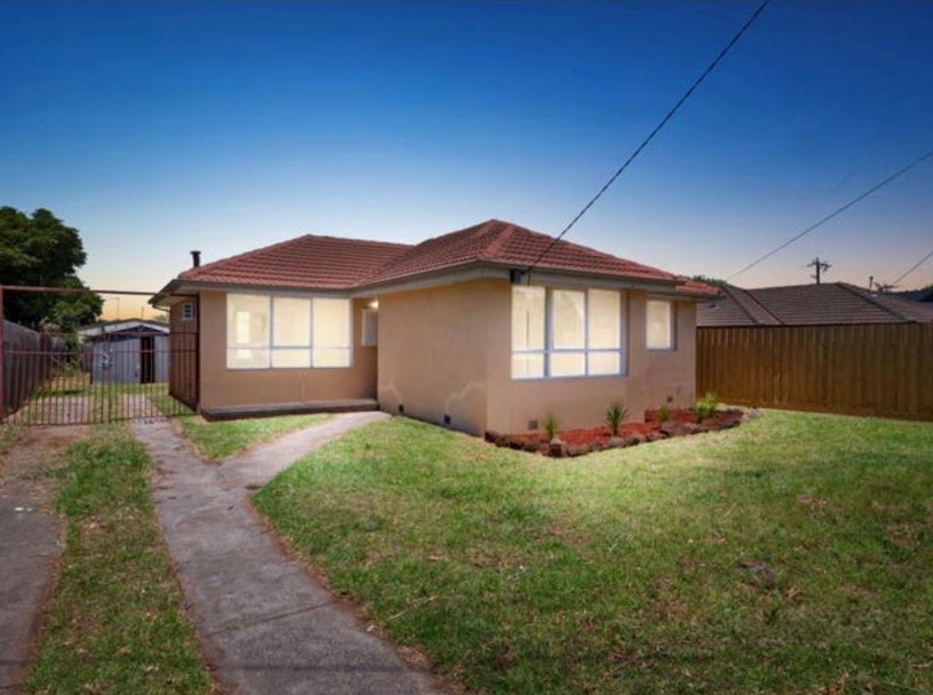 25 Falcon Dr, Melton, VIC 3337