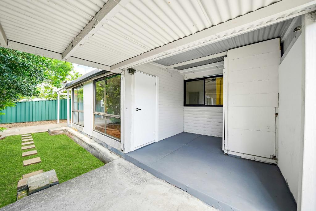 30 LONSDALE ST, ST MARYS, NSW 2760