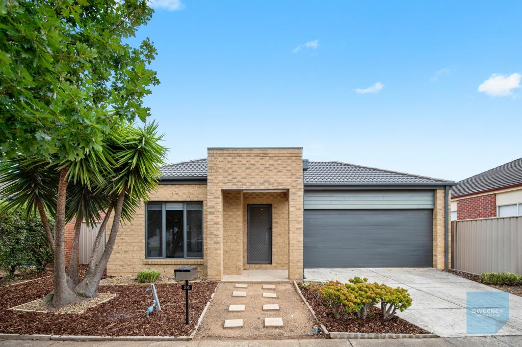 24 Oakview Pde, Caroline Springs, VIC 3023