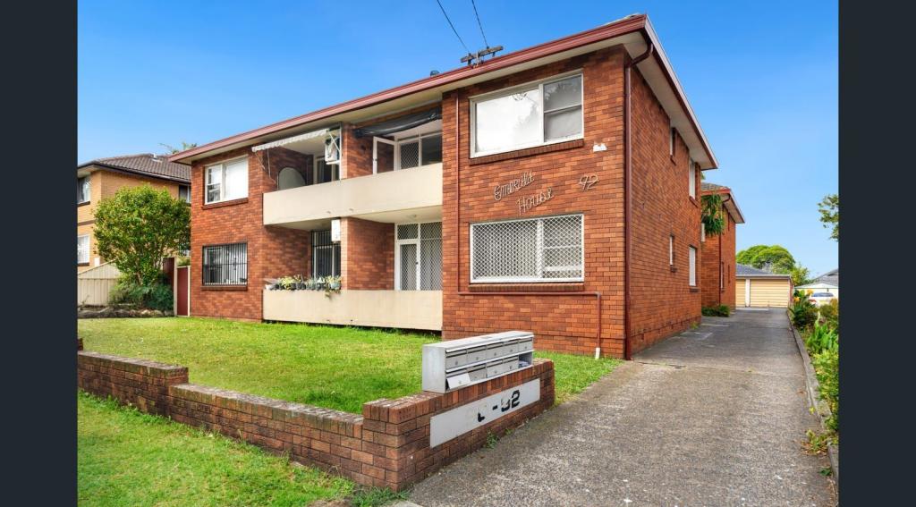 4/90-92 BROADWAY, PUNCHBOWL, NSW 2196