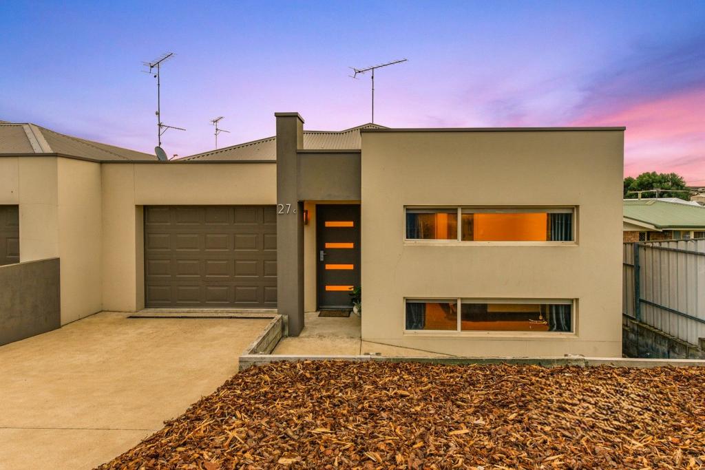 27C HART ST, MOUNT GAMBIER, SA 5290