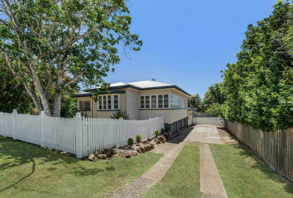 64 Whitehill Rd, Eastern Heights, QLD 4305