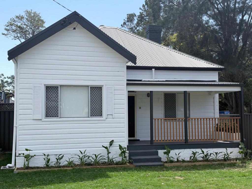 102 Port Stephens St, Raymond Terrace, NSW 2324