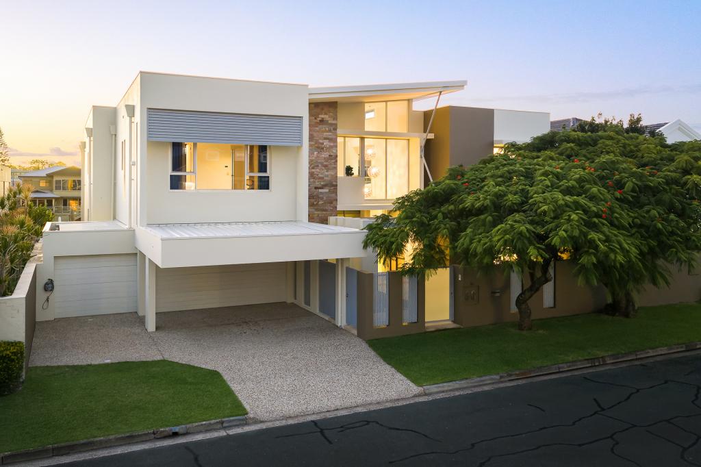 30 Buccaneer Ct, Surfers Paradise, QLD 4217