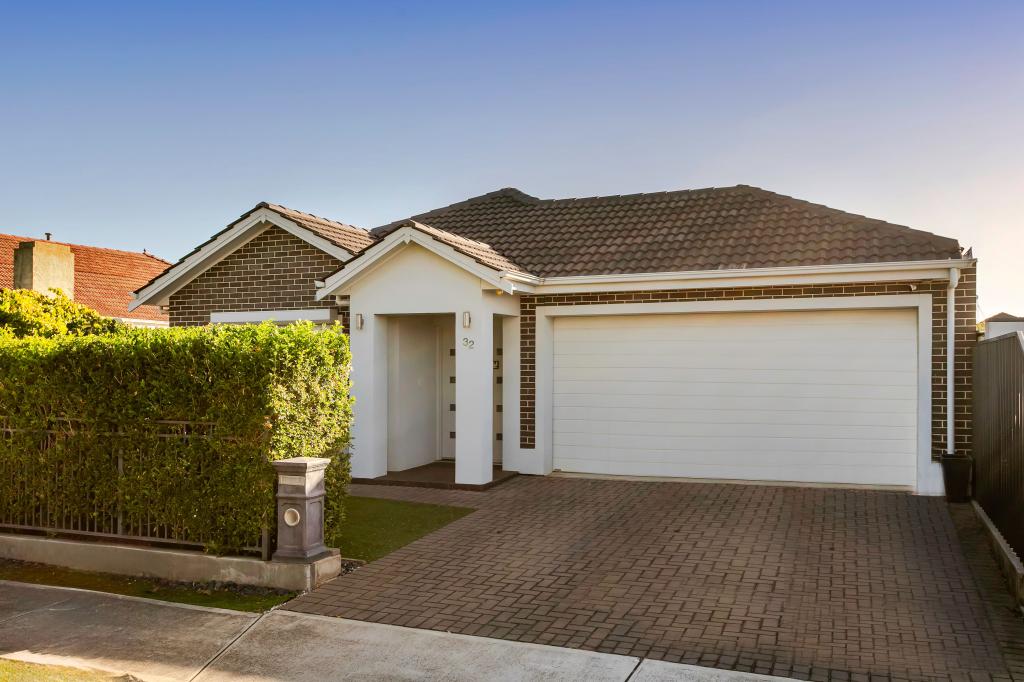 32 Kingborn Ave, Seaton, SA 5023