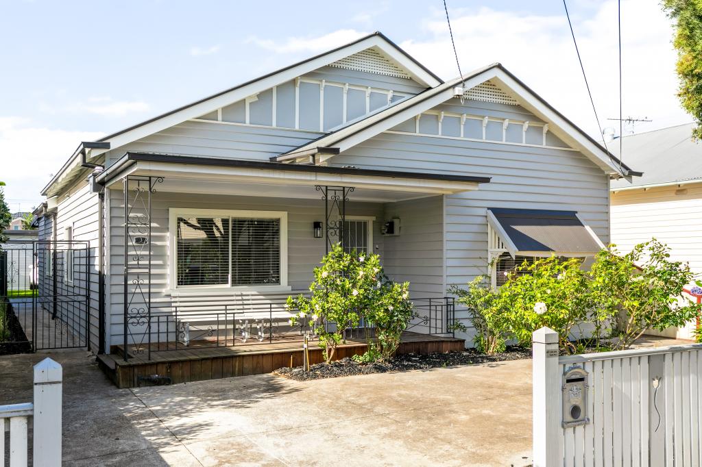 3 Cook St, Brunswick West, VIC 3055