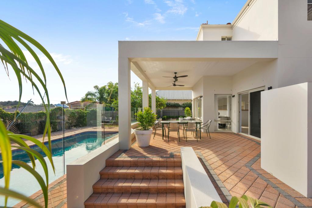37 St Johns Wood Bvd, Mount Claremont, WA 6010
