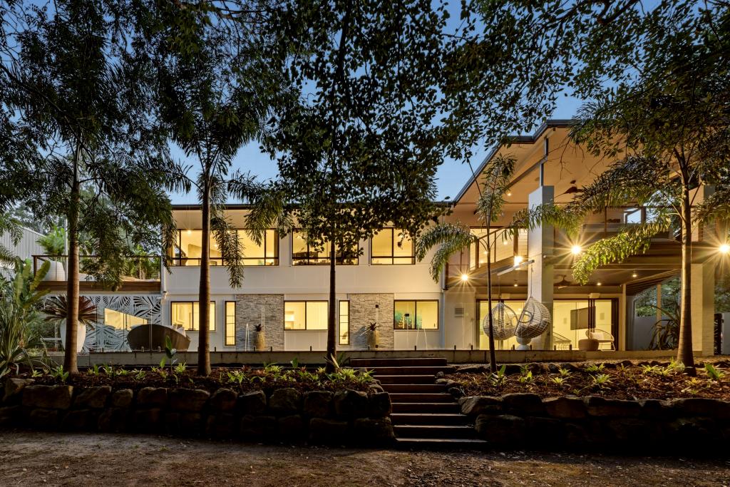 43 Nankin St, Fig Tree Pocket, QLD 4069