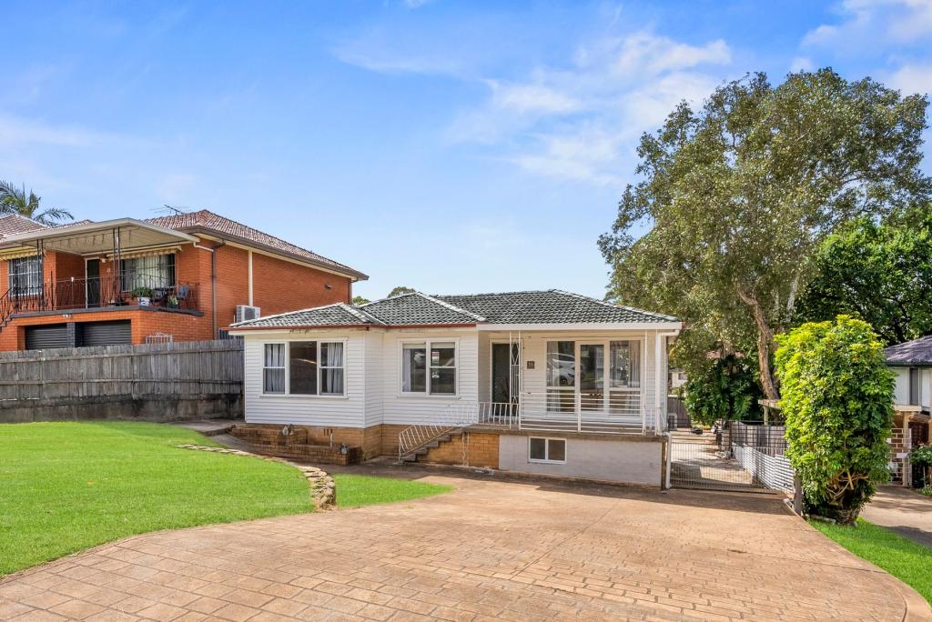 31 Edna Ave, Mount Pritchard, NSW 2170