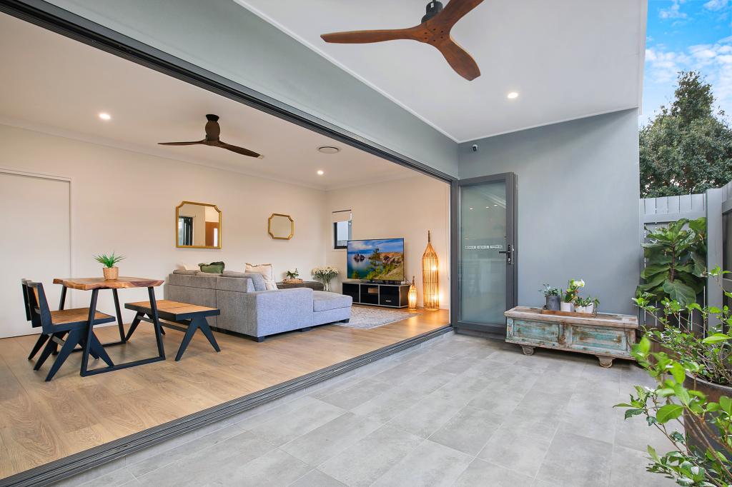 58 Dickenson St, Carina, QLD 4152