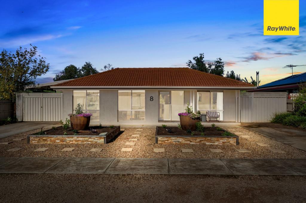8 Cromwell Cl, Melton South, VIC 3338