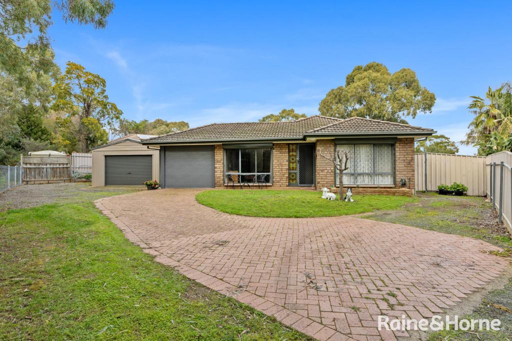 10 Stone Bridge Dr, Onkaparinga Hills, SA 5163