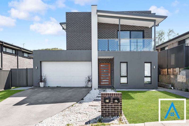 21 Mulholland Ave, Campbelltown, NSW 2560