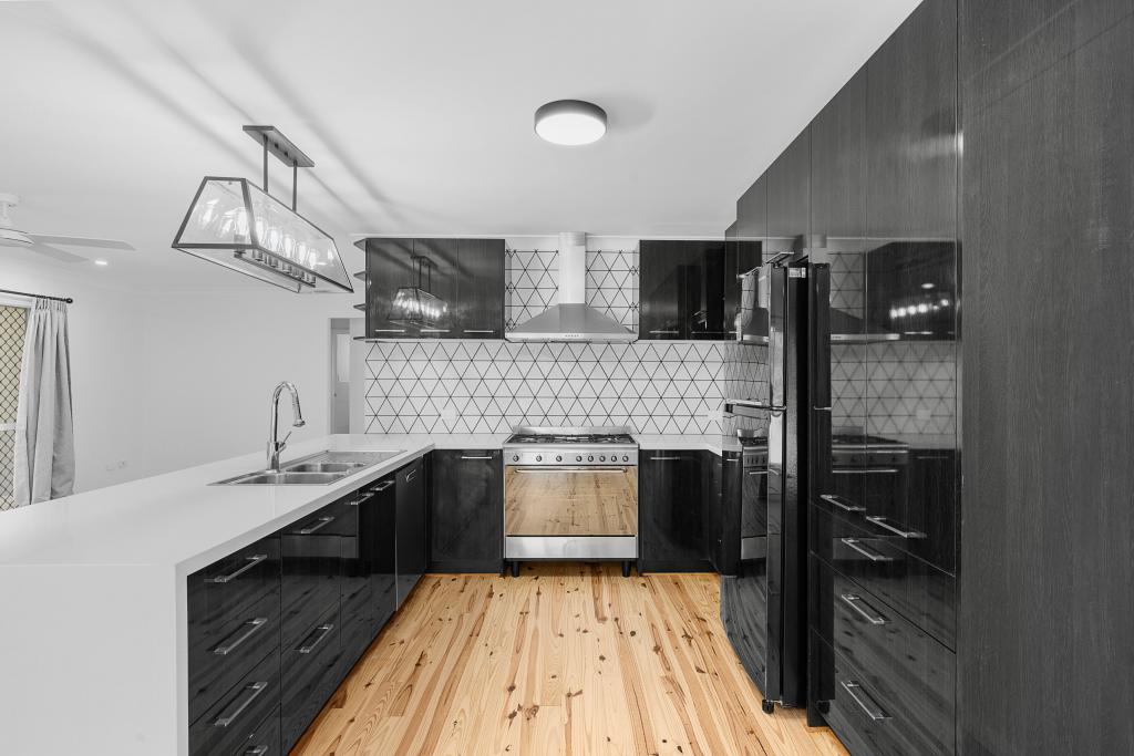 20 Griffin Rd, Victory Heights, QLD 4570