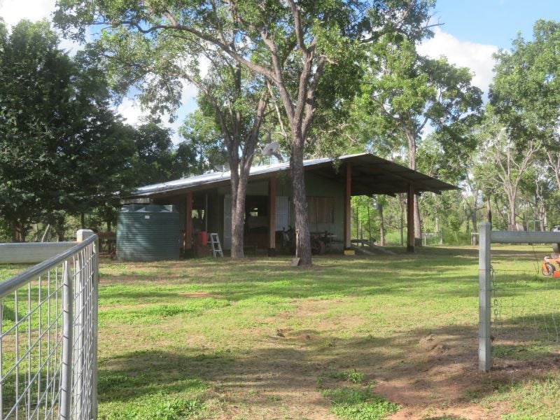 2 BOLWARRA RD, CHILLAGOE, QLD 4871