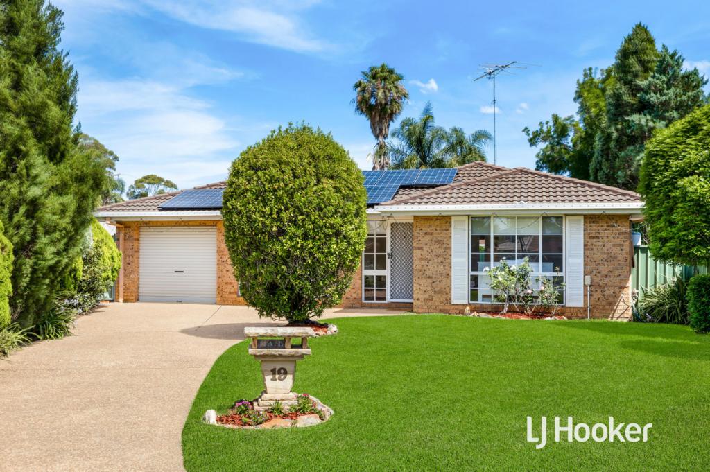 19 Scotney Pl, Quakers Hill, NSW 2763